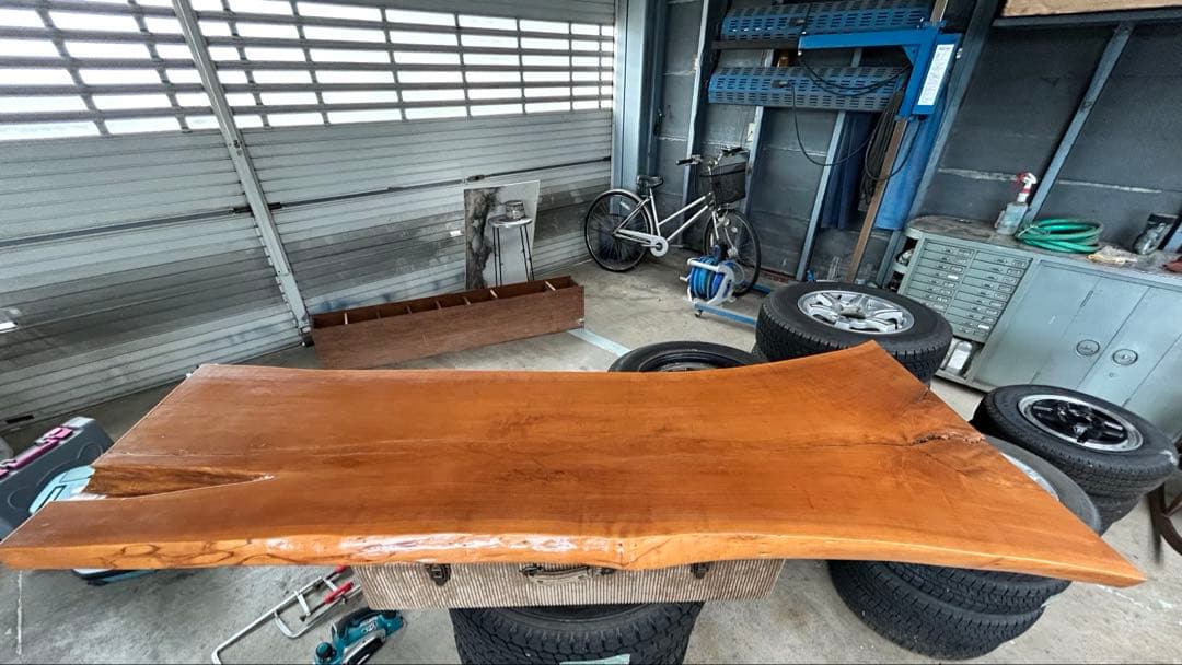 【天然梅の木一枚板】横172cm 光沢仕上げ 無垢材 看板 カウンター 店舗什器