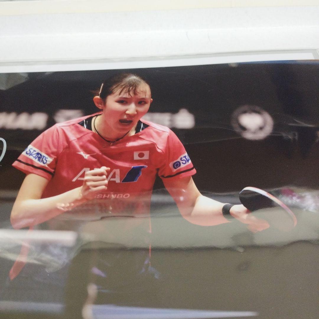 女子卓球日本代表　オリンピックメダリスト　早田ひな　直筆サイン入りフォト