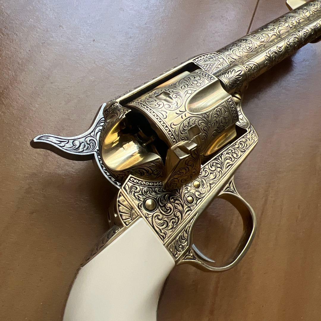 SMG刻印有　THE JOHN WAYNE REVOLVER モデルガン