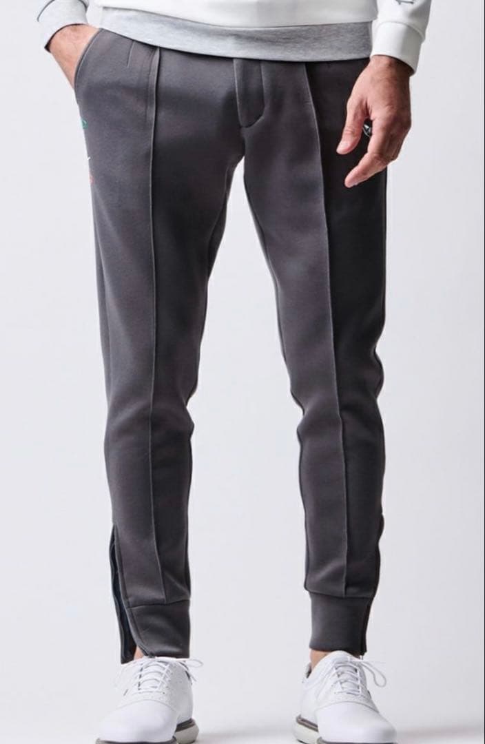 1PIU1UGUALE3 ADP GOLF ZIP SLACKS［GRAY］