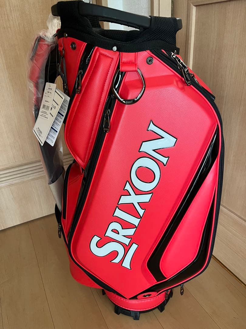 新品、未使用　スリクソンキャディバック　赤