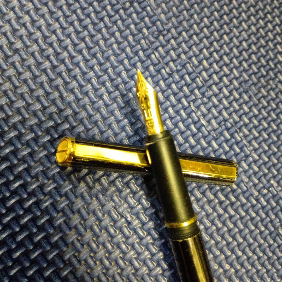 ダンヒル　万年筆　金属軸　ドイツ製　ペン先14金　14K
