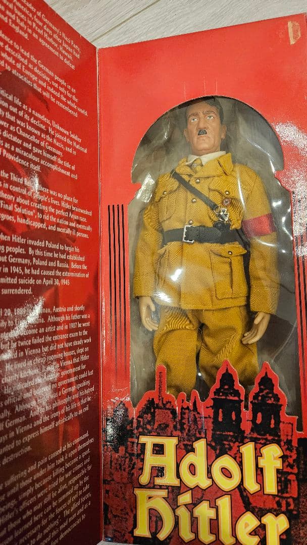 アドルフ・ヒトラー　1/6アクションフィギュア