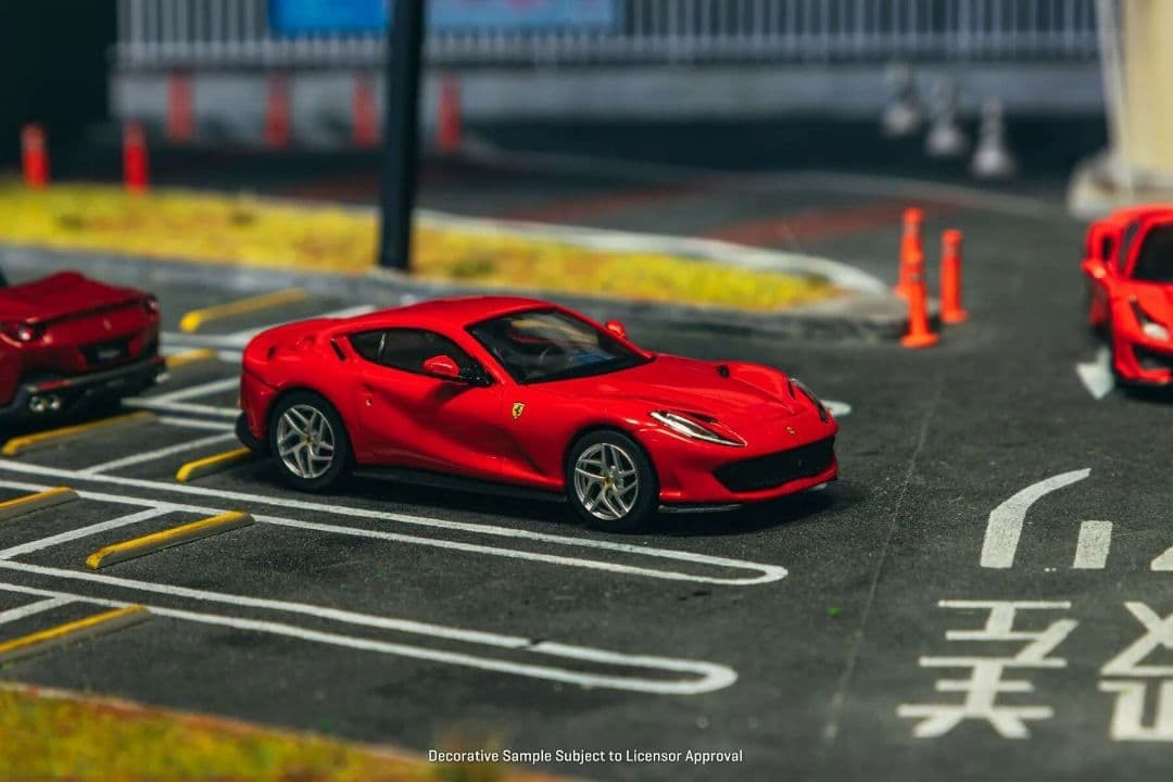 1/64 centauria フェラーリ 812スーパーファスト