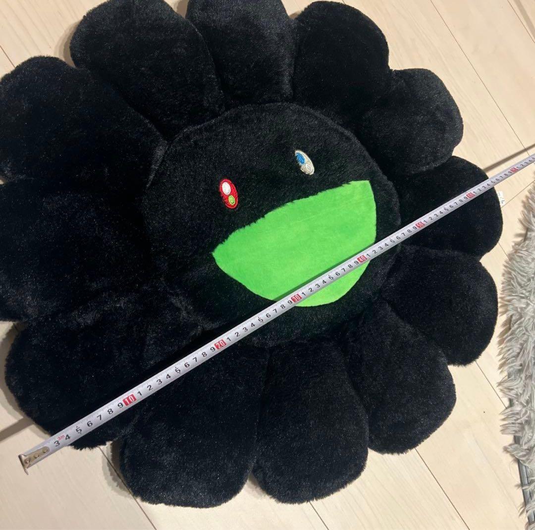 カイカイキキ　村上隆　クッション