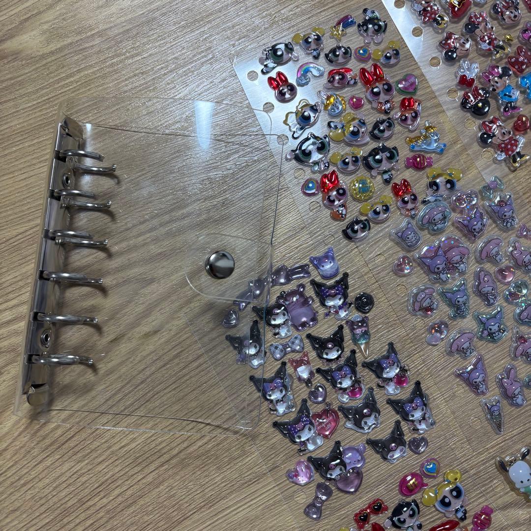 ボンボンドロップシール　サンリオなど正規品・シール帳付き