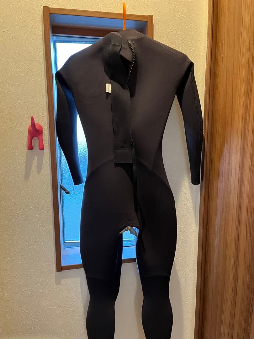 美品♡サンタクルーズ　ウエットスーツ（3ミリ）