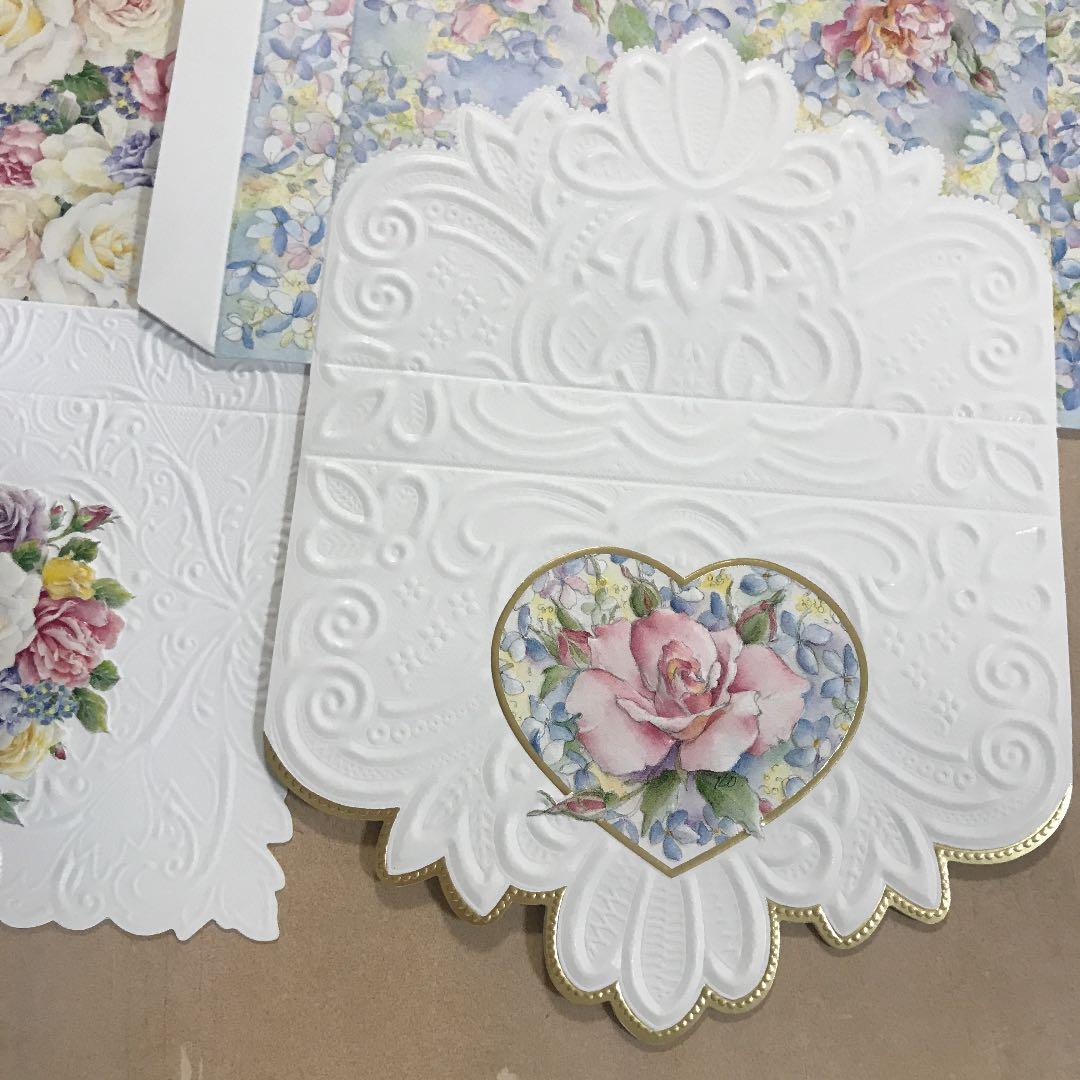 薔薇が綺麗  キャロルウィルソン  ペーパーボックス