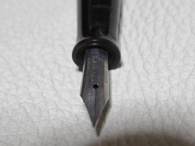 ペン先極希少イリジウム 1950年頃米国製◆NEW CLIP ベークライト黒と朱