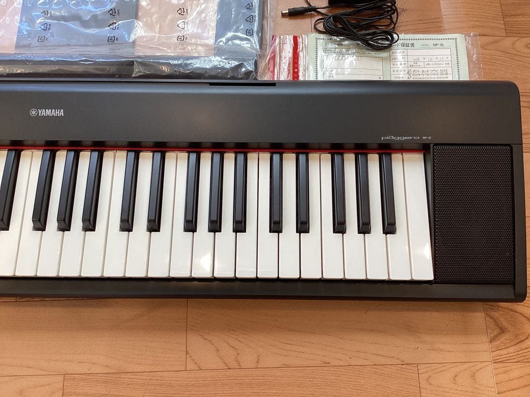 美品☆YAMAHA電子キーボードpiaggeroブラックNP-12B