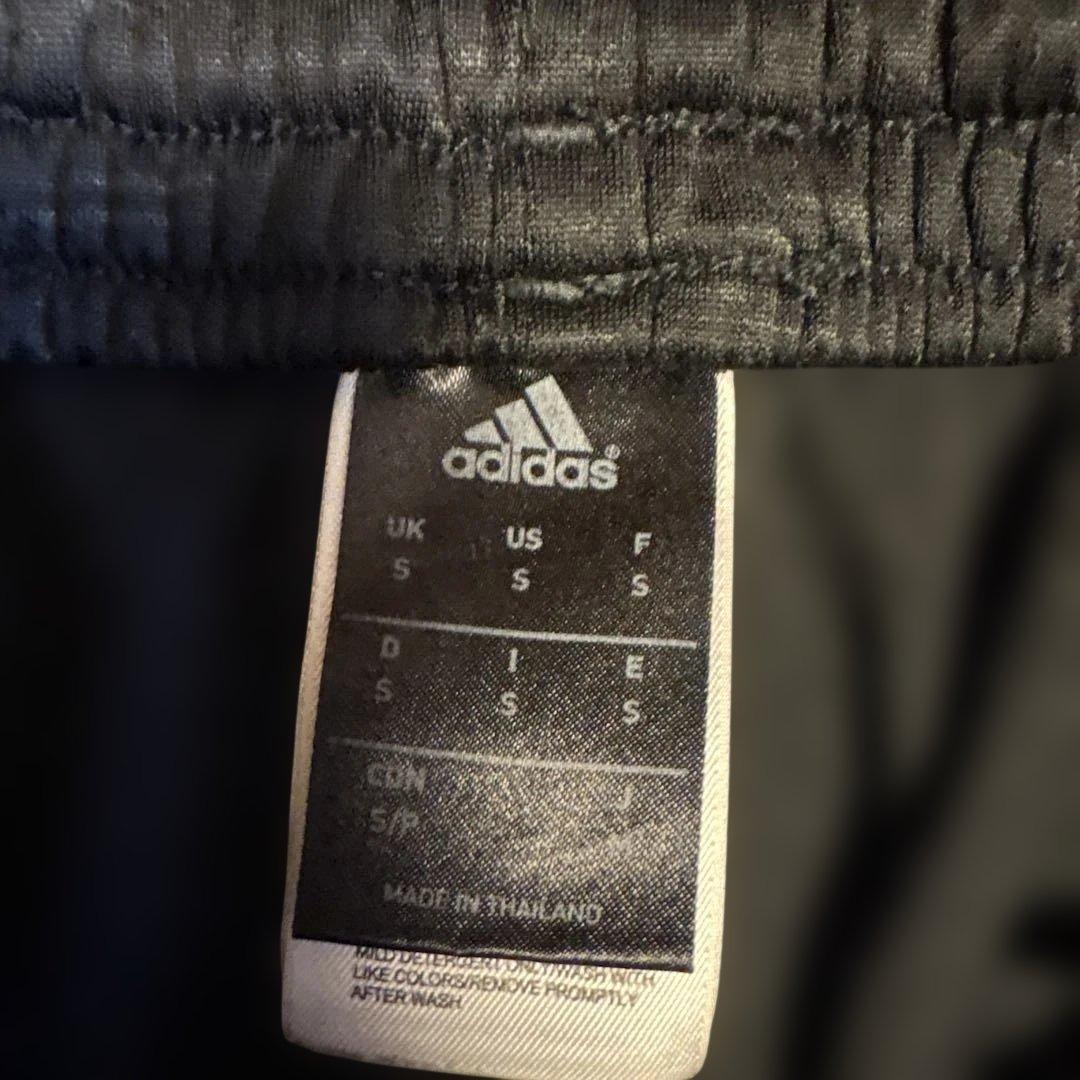 New York Knicks adidas トレーニングパンツ