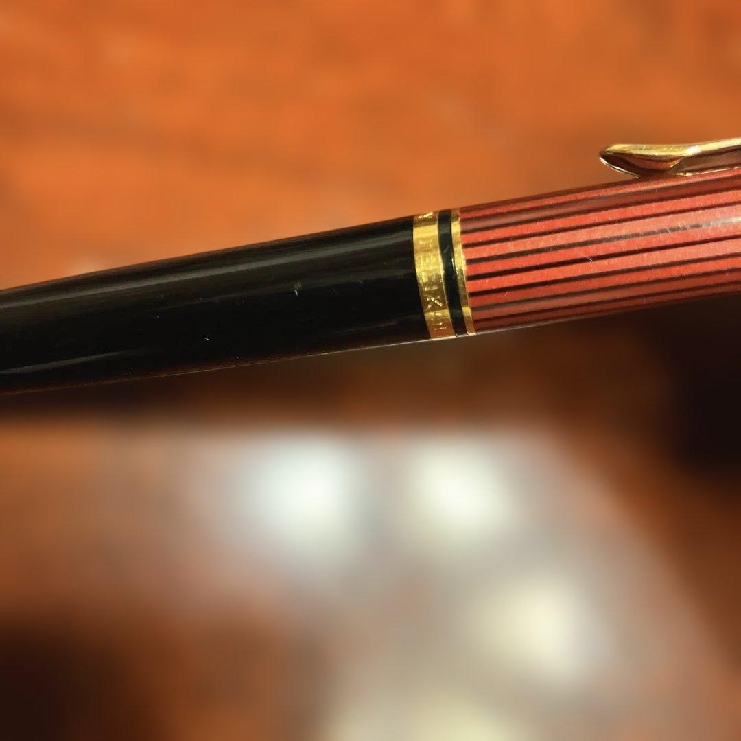 ペリカン　ボールペン スーベレーン K400 レッドストライプ