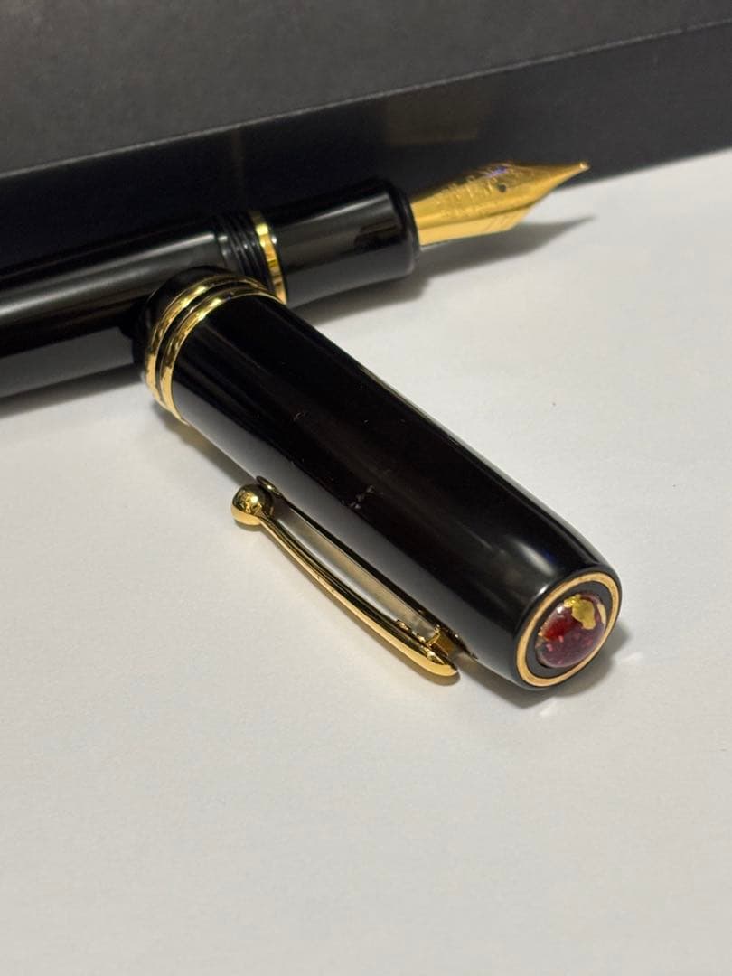 Kinesis ワンチャー製ベークライト七宝万年筆