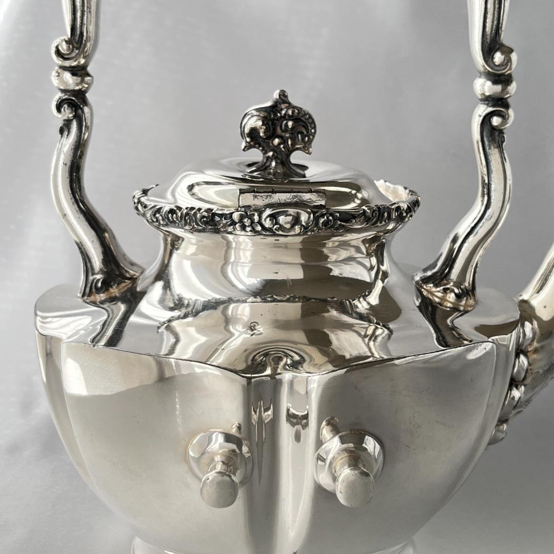 ティーケトル スタンド / バナー【シルバープレート】華麗！！