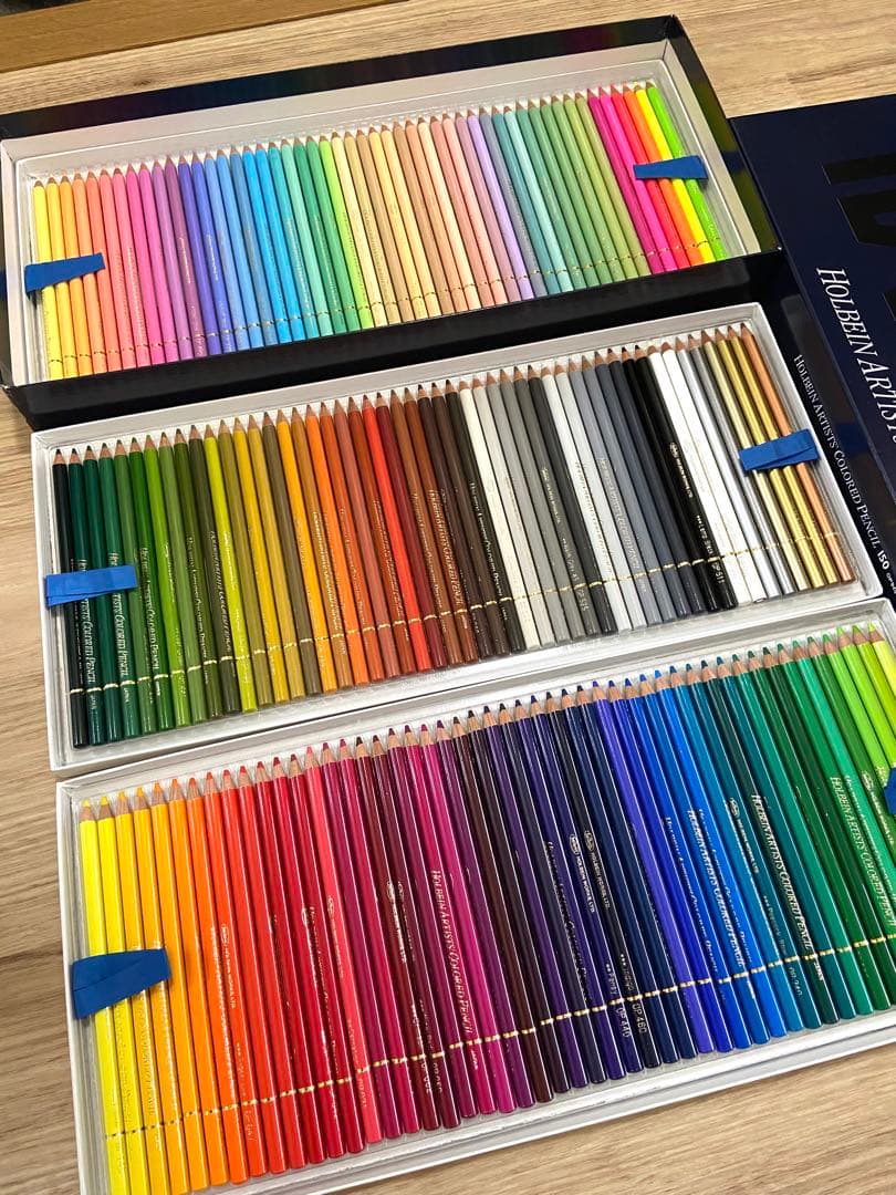 Holbein Artist's Colored Pencil 150色セット