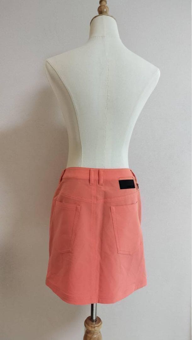 新品タグ付＊VIVAEArtゴルフウェアスカート（40）4WAYストレッチ　撥水