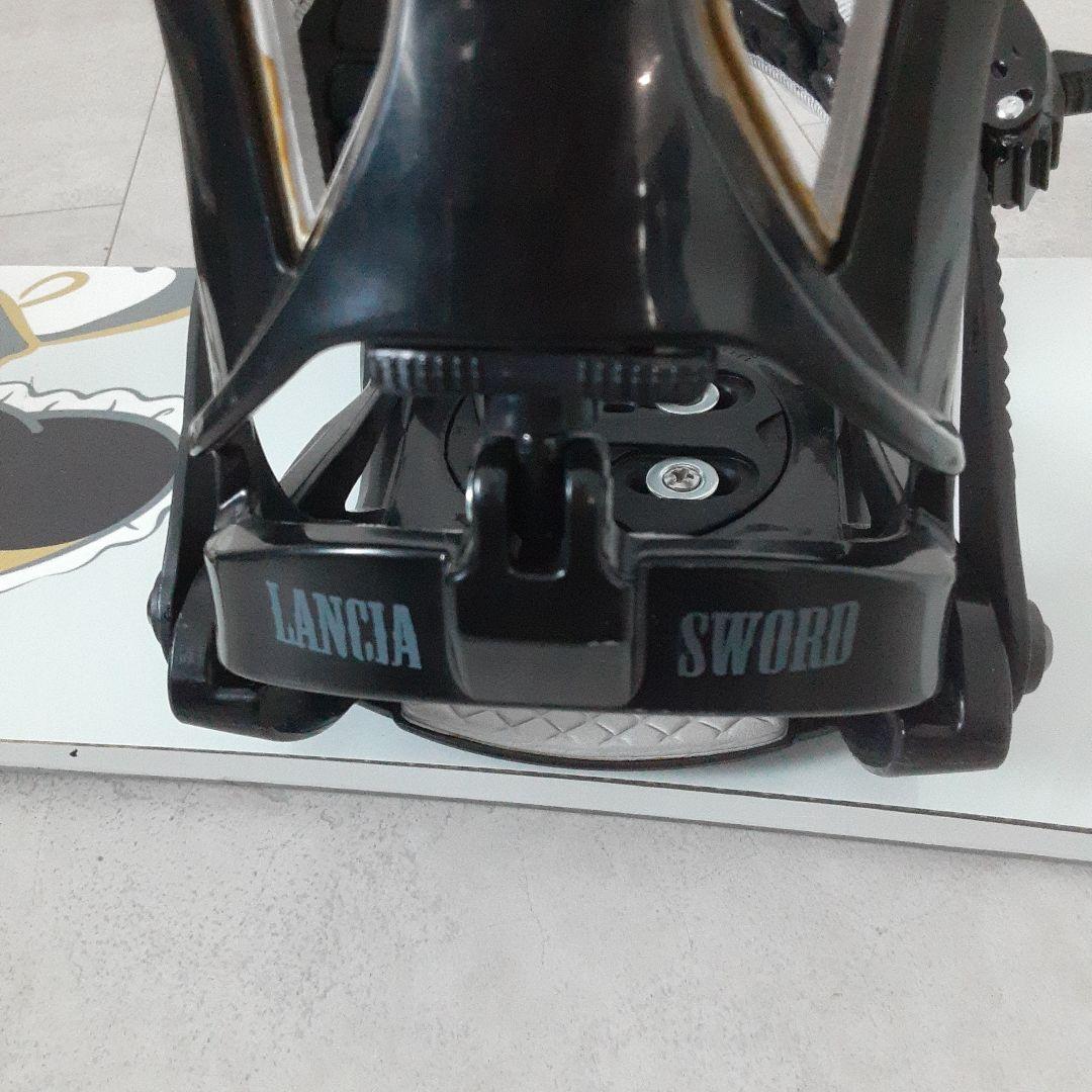 美品 ハローキティ スノーボードセット 135cm BXB ビンディング付き L