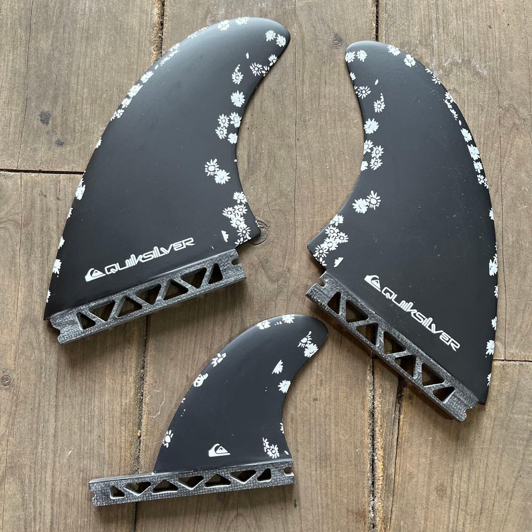 Quiksilver クイックシルバーサーフボードフィン 3枚セット