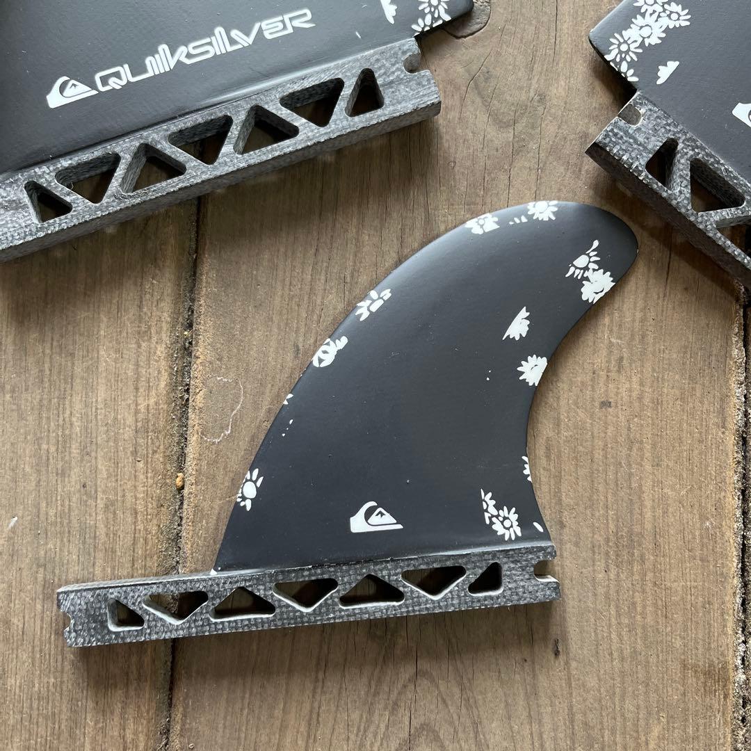 Quiksilver クイックシルバーサーフボードフィン 3枚セット