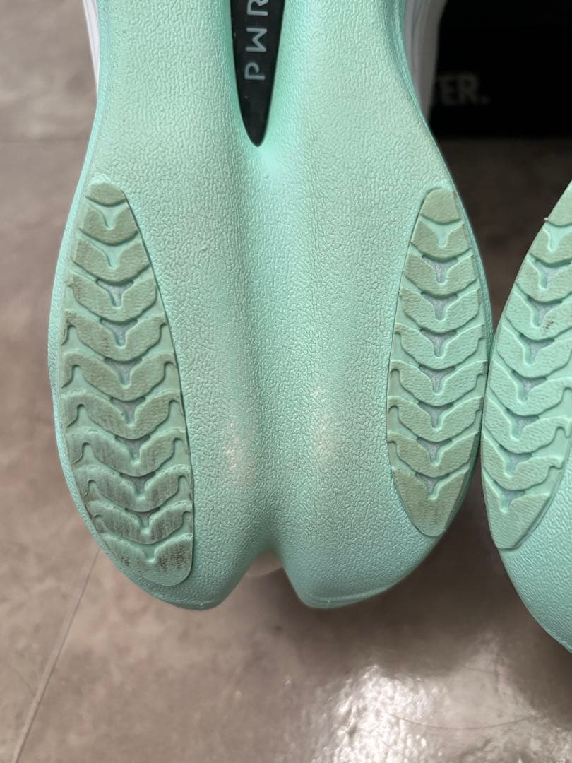 PUMA ディヴィエイトニトロエリート3 25.0