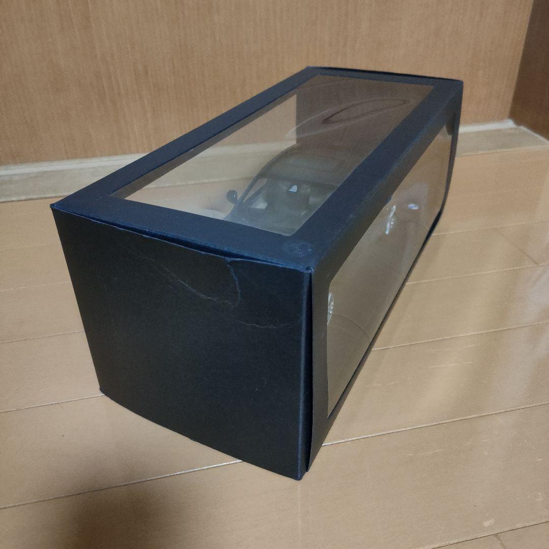 1/18  X4 ミニカー