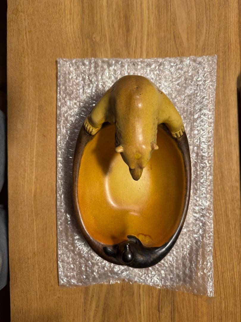 シロクマとアザラシ　陶器　オランダ製1909年製