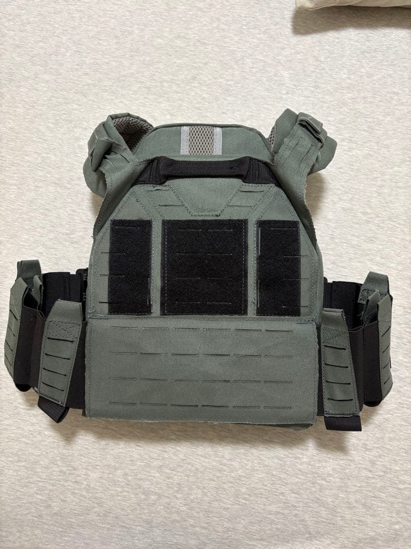 入手困難　プレキャリ　非売品 限定色　O2TACTICAL