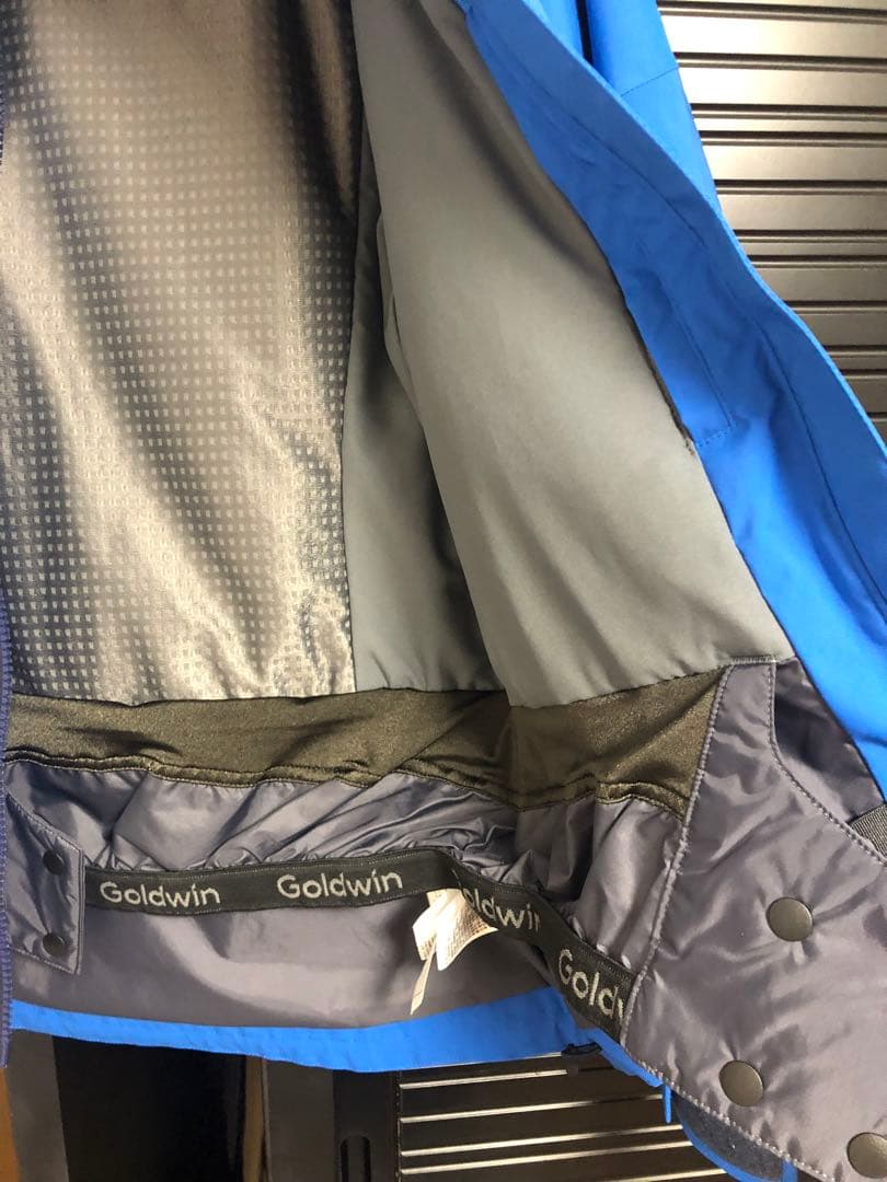 みっこ＊＊＊＊Goldwin ゴールドウイン　スキーウェア ジャケット　青