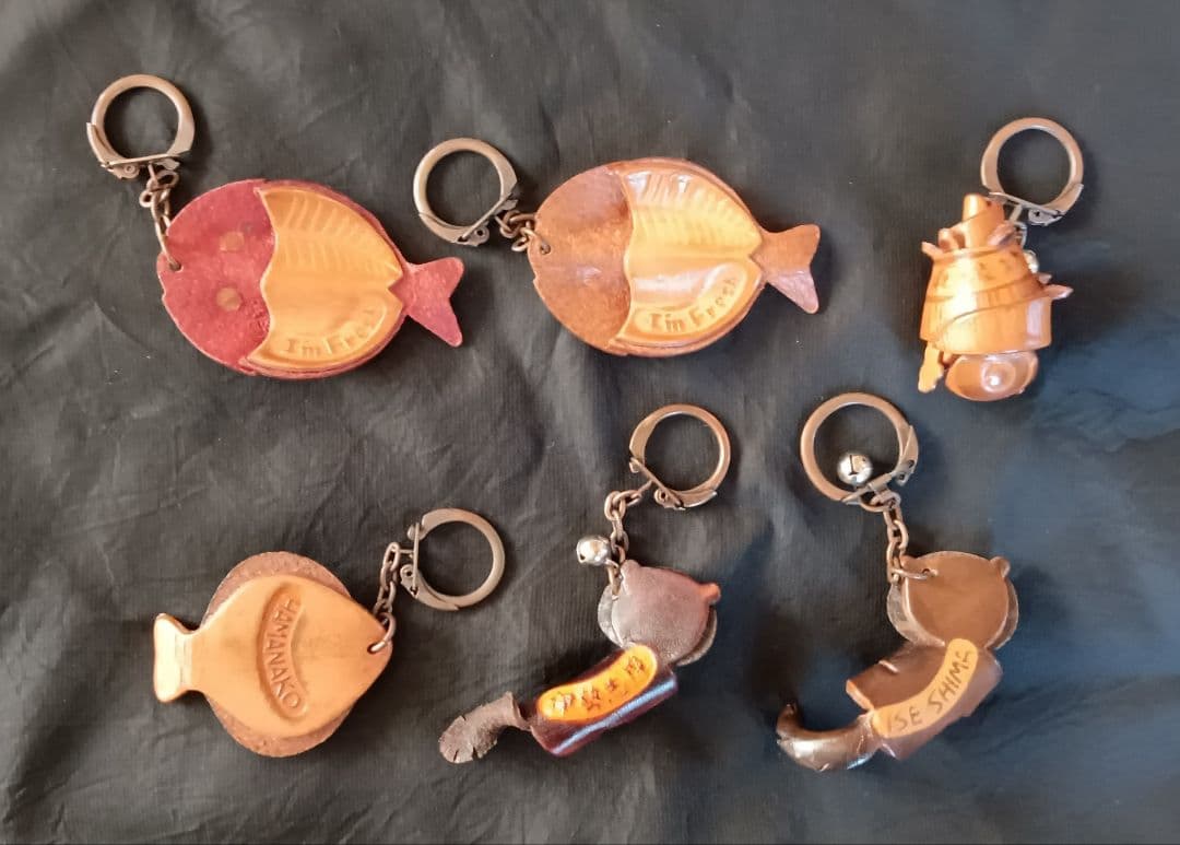 キーホルダー　本革製 魚介類など