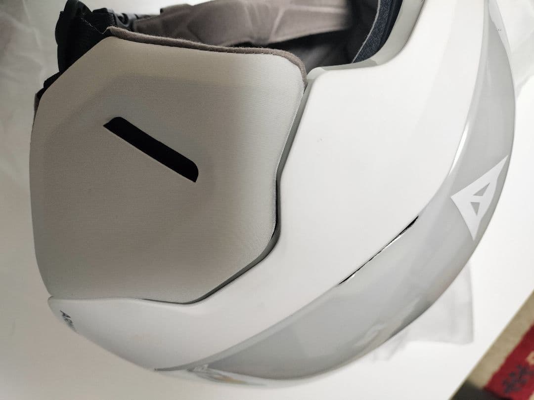 売切り値下げ　Dainese AGV グレー ヘルメット