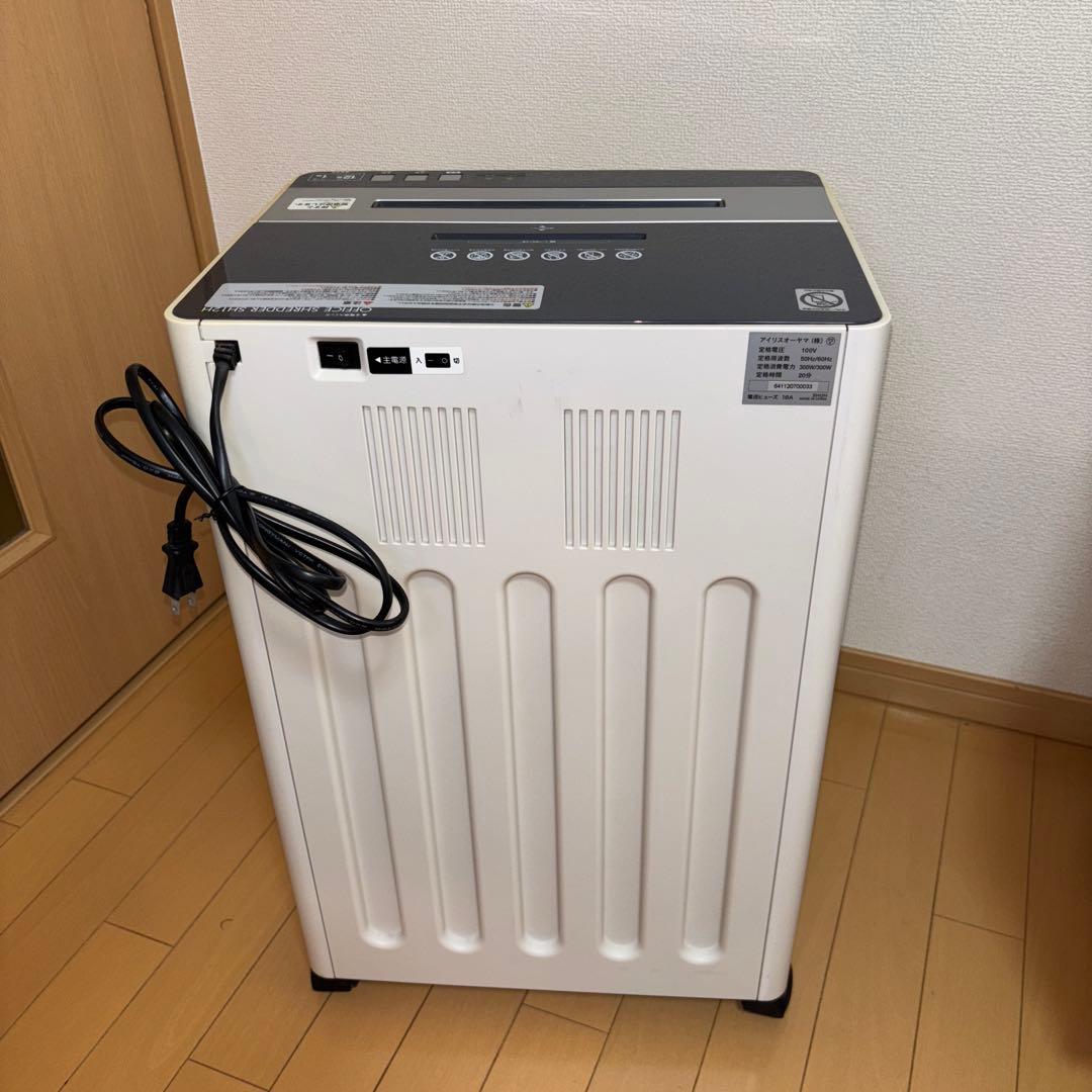 アイリスオーヤマ 電動シュレッダー SH12H (静音・A4・12枚細断)