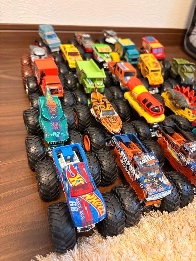 ホットウィール　モンスタートラック　22台セット