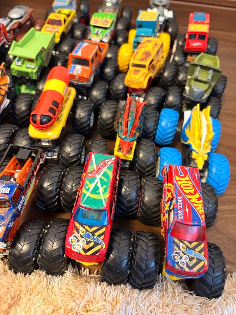 ホットウィール　モンスタートラック　22台セット