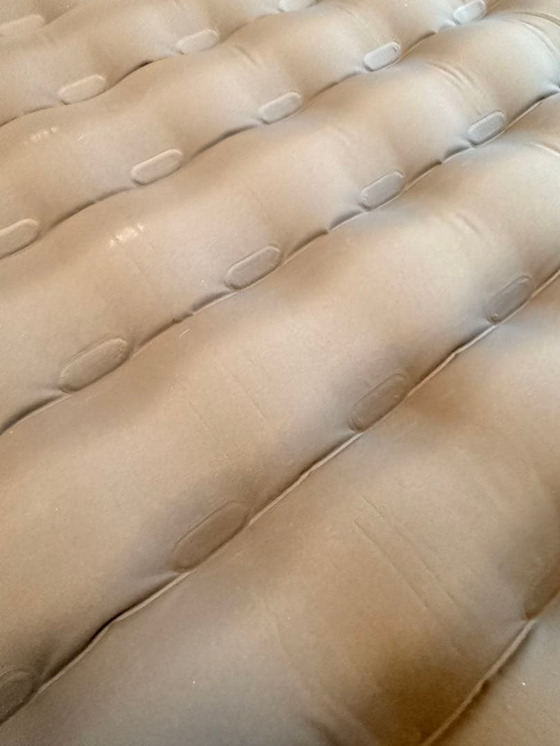 美品！ NEMO ニーモ　スリーピングマット