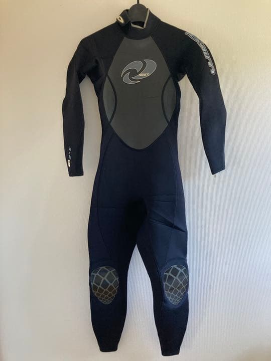 The Realm WETSUIT ウェットスーツ　サイズ6