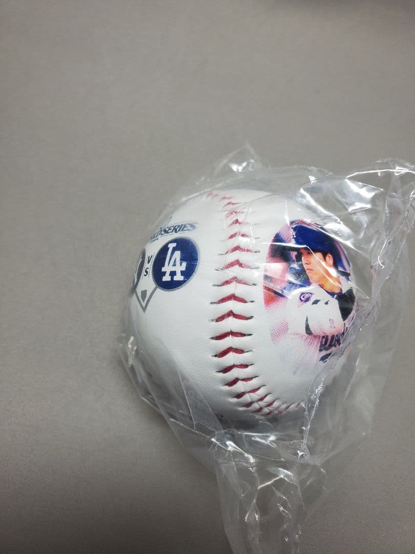 ワールドシリーズキャップ・ボール・冊子セット　ドジャースVSヤンキース 大谷翔平