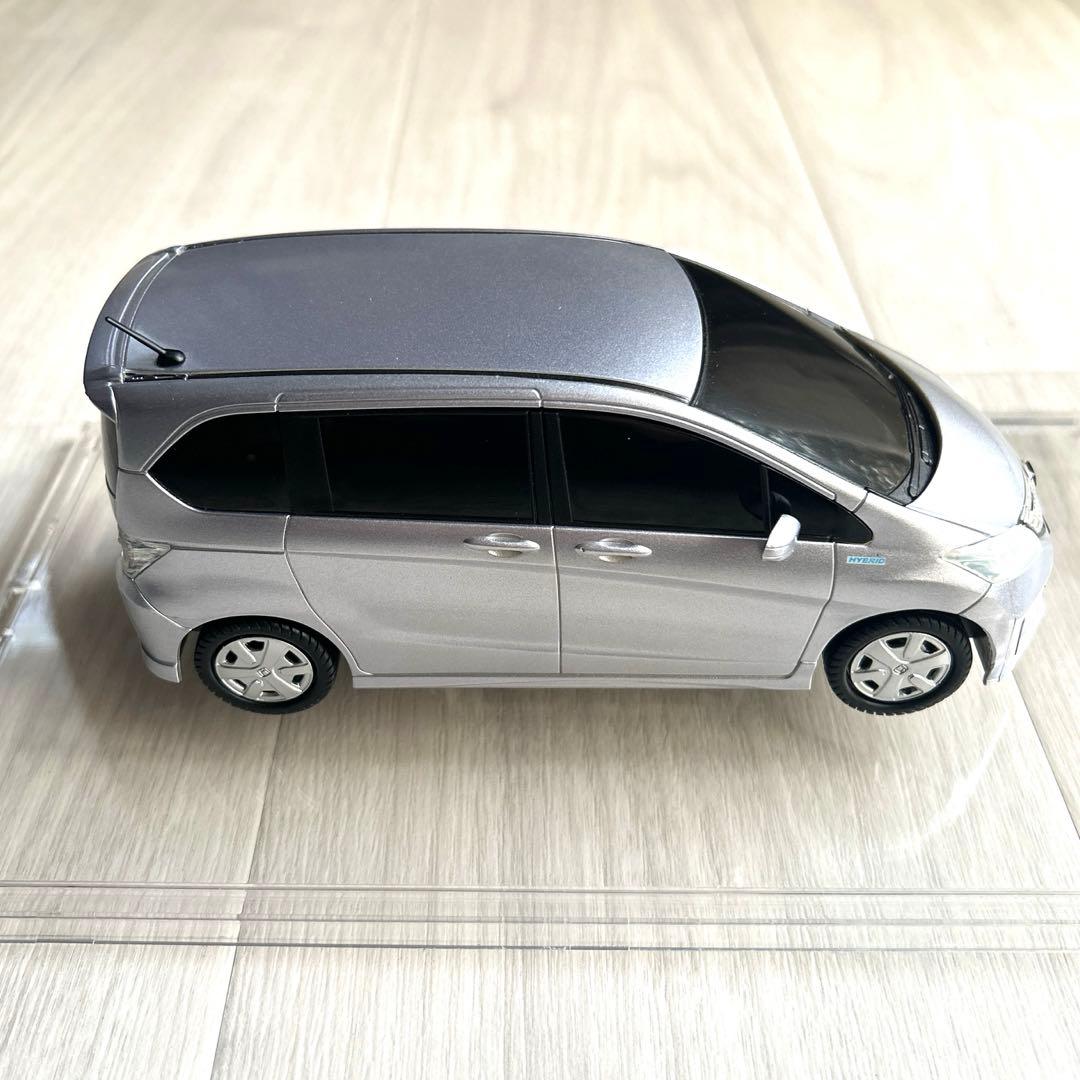 ホンダ　フリードカラーサンプル　プレミアムブルーオパールメタリック 1/24