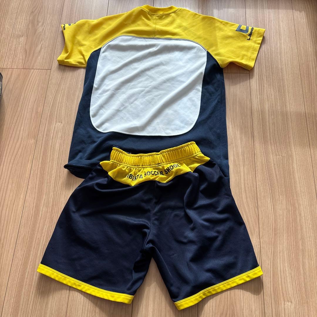 再値下げLiberta サッカーウェアセット　カバン付き