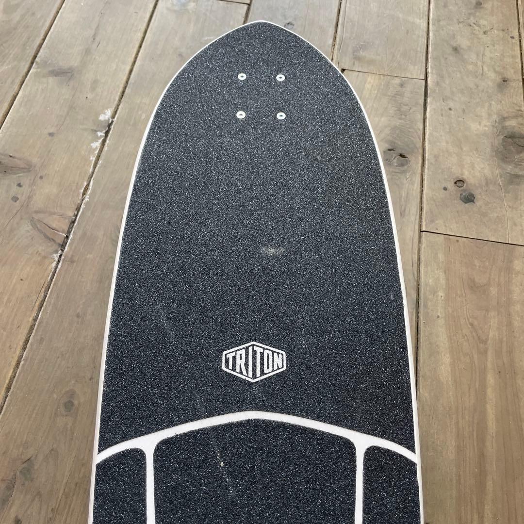 カーバー　TRITON ストライプデザイン スケートボード