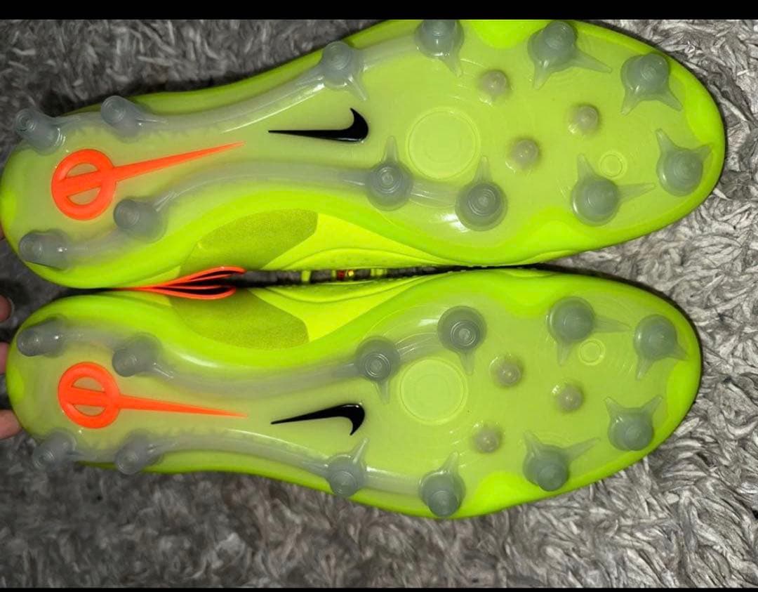 最終価格　 最安値4日までNIKE ティエンポレジェンド10 エリートAG 27