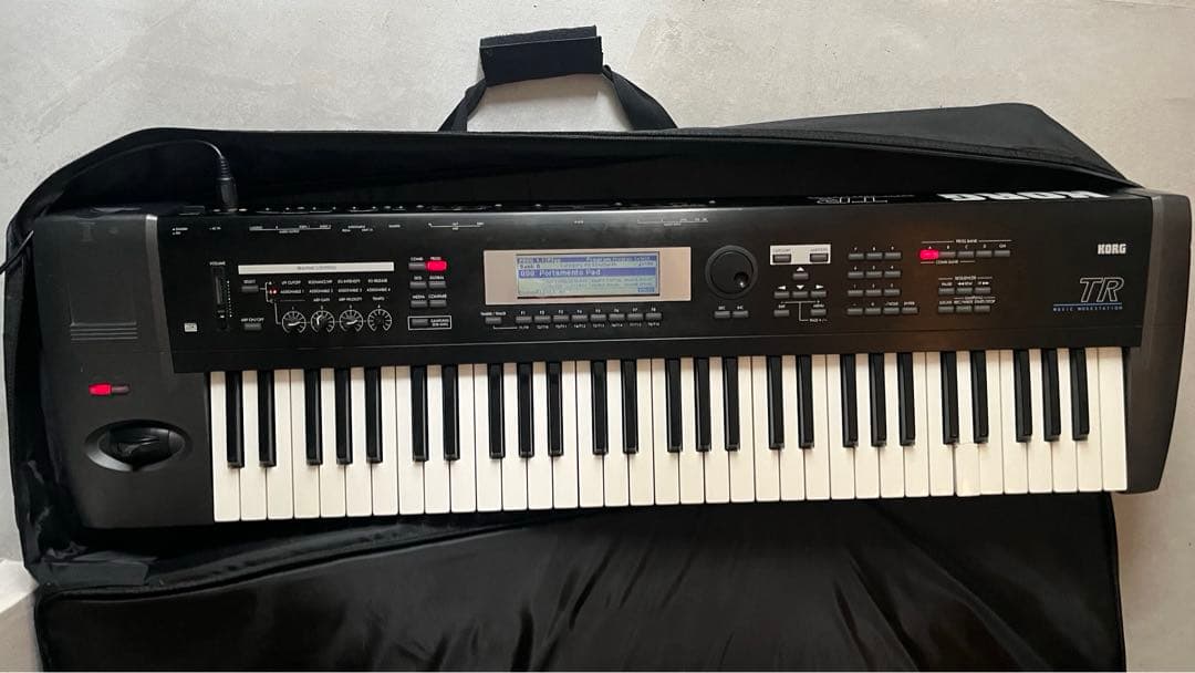 KORG シンセサイザー 61鍵 TR61