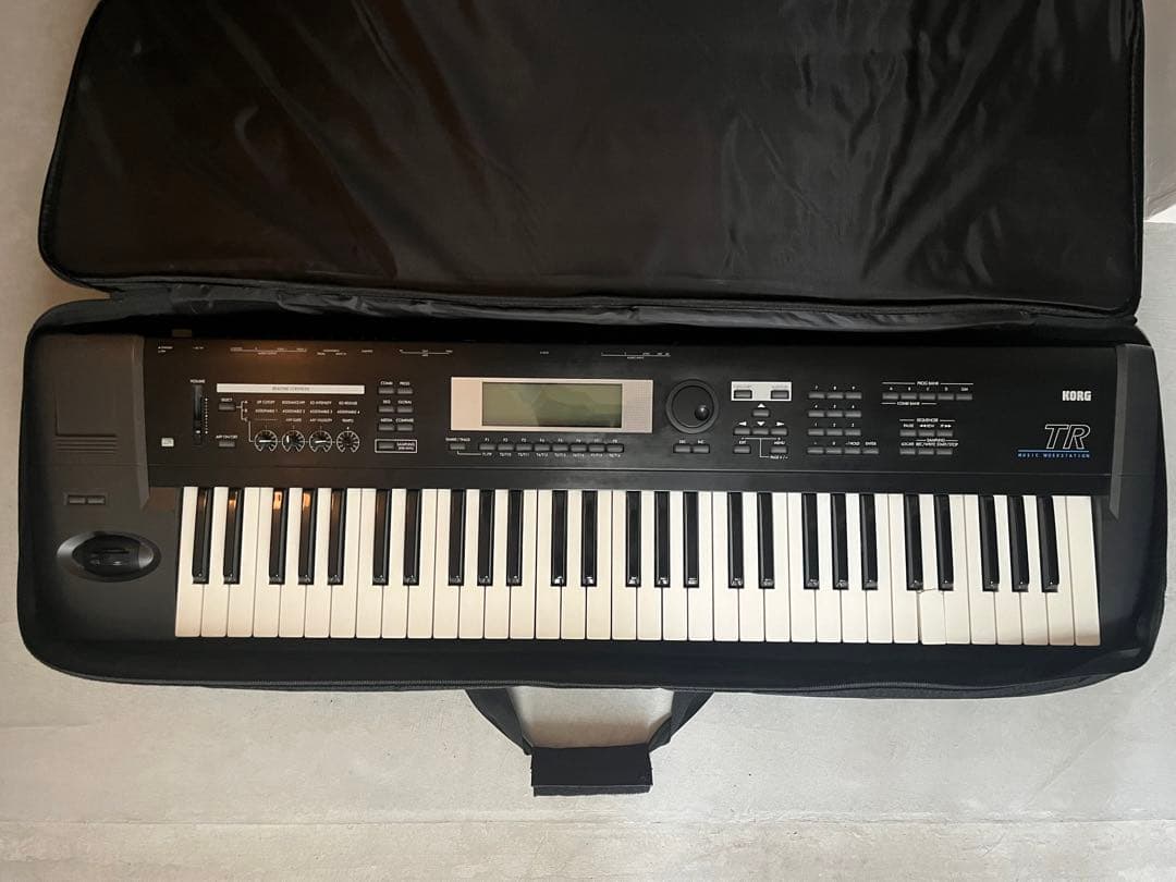 KORG シンセサイザー 61鍵 TR61