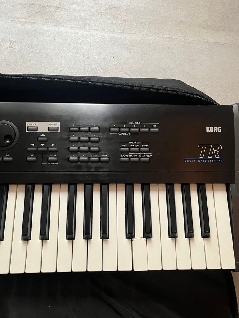 KORG シンセサイザー 61鍵 TR61