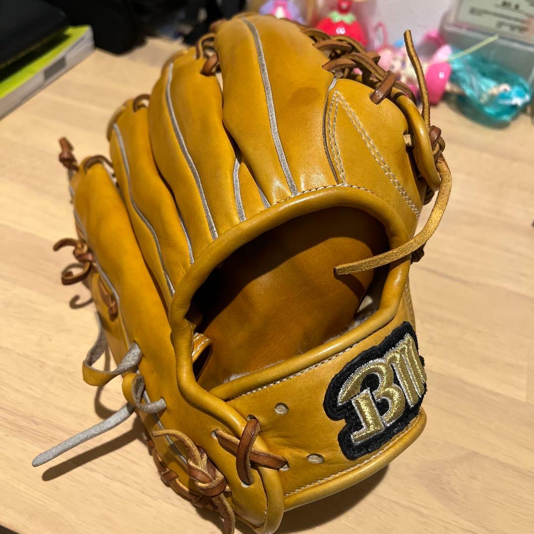 ベースマン超軽量硬式グローブ