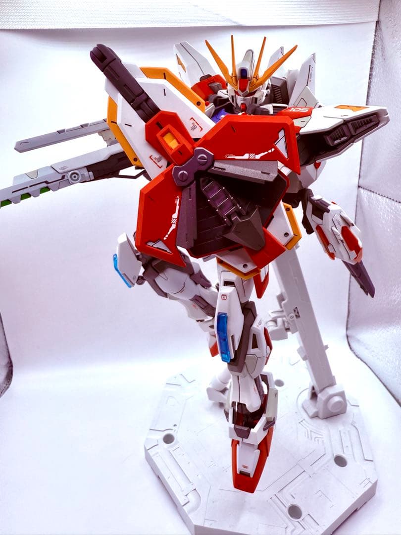 MG スタービルドストライク　【塗装完成品】