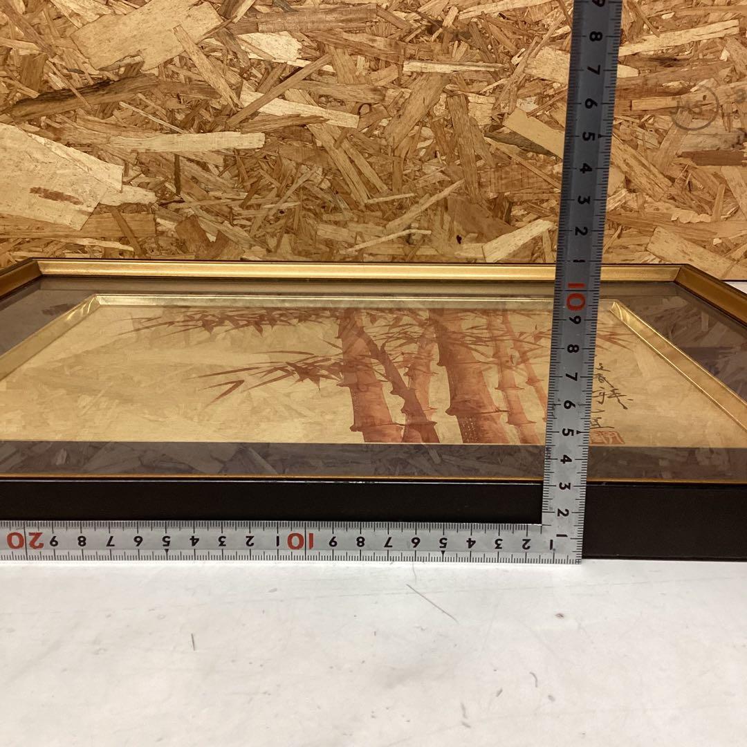 竹の日本画 朱竹　額縁入り　縁起物　孔宜　金縁　和風　古風　絵画　美術品（M55