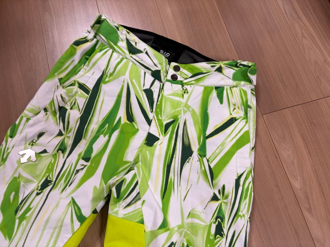 ★技術選モデル★お洒落　デサント　SIO スキーウエア上下　SAJ デモ