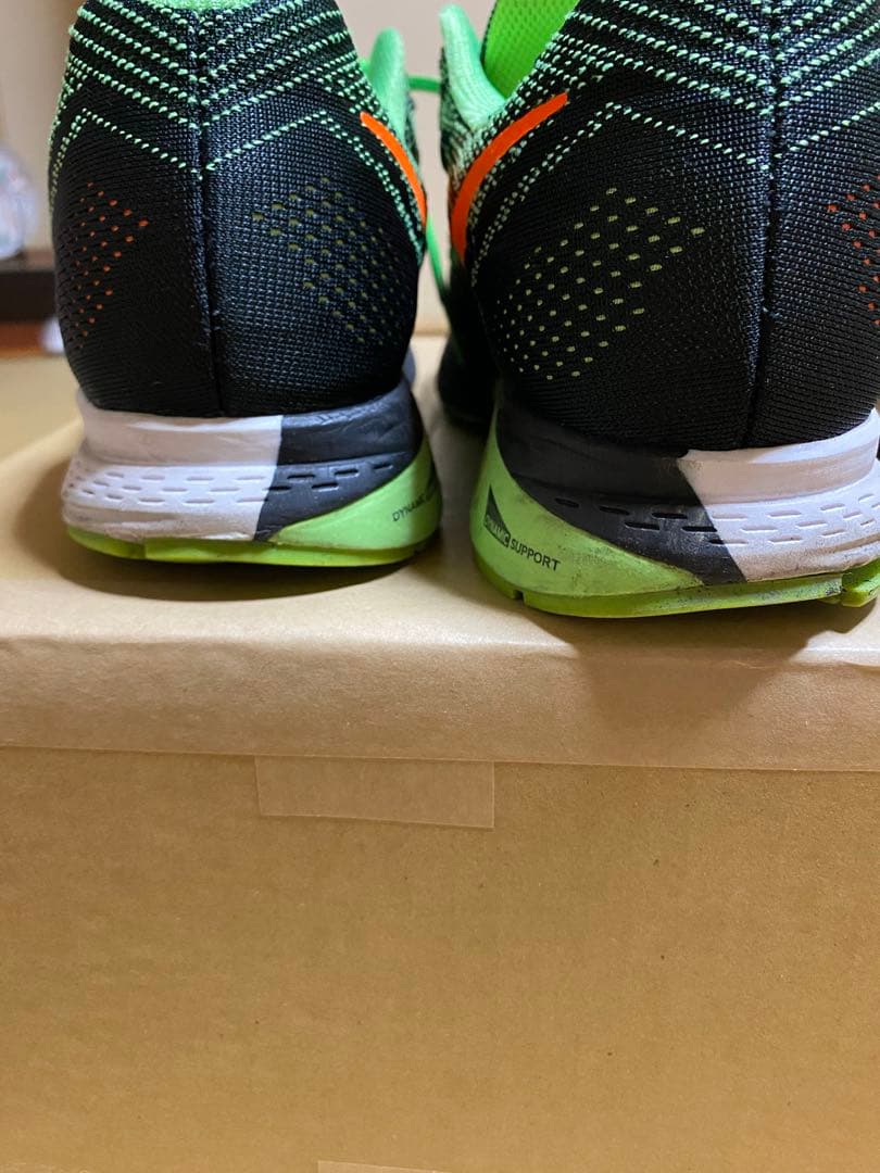 ナイキ　エアズームストラクチャー18 グリーン