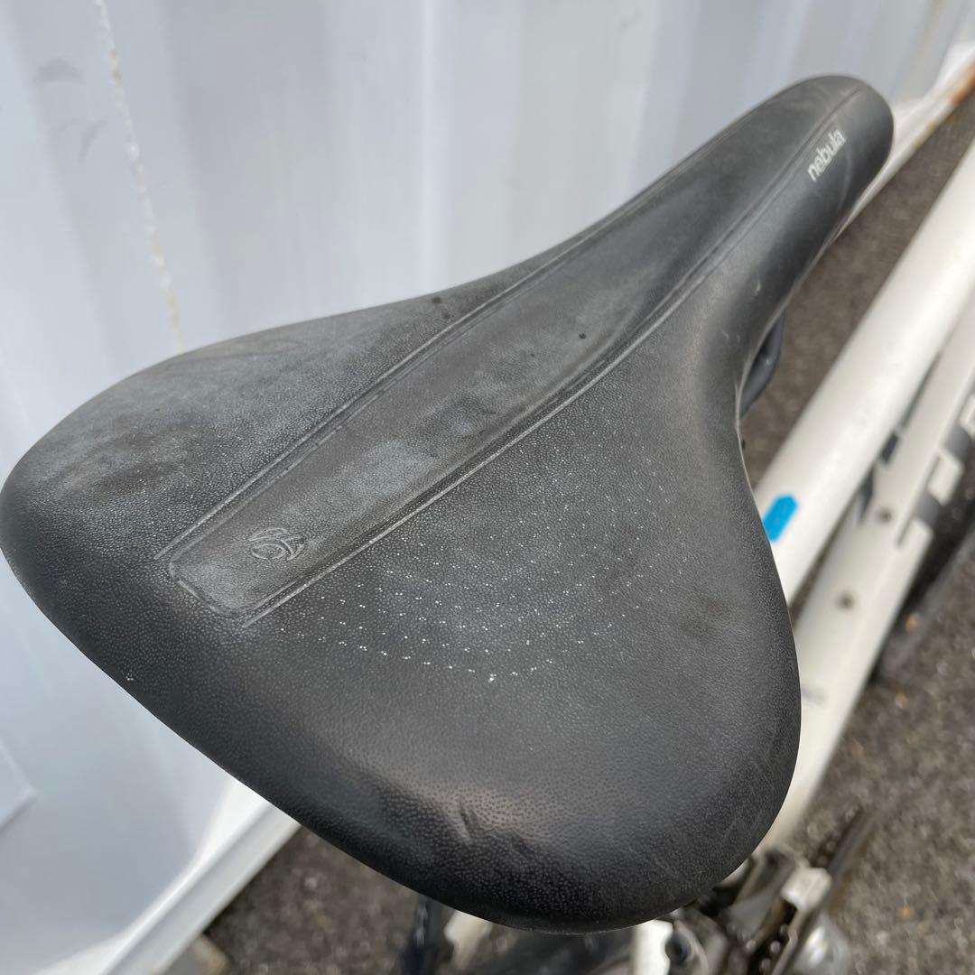 クロスバイク FX7.4 身長165-175cm 定価8.8万円 ホワイト