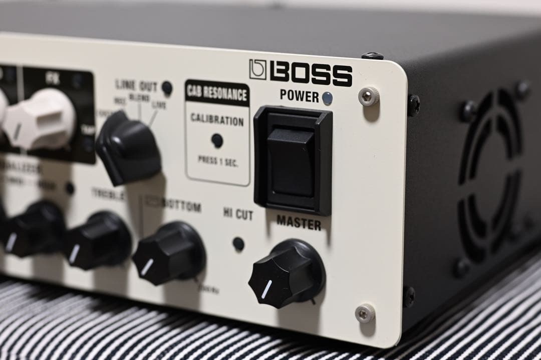 BOSS Katana 500 Bass Head 刀